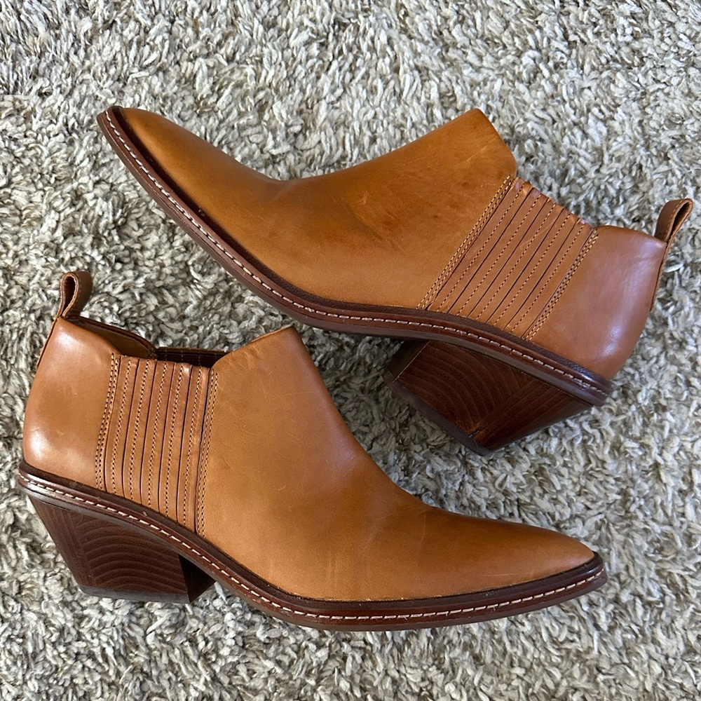 Via Spiga Genuine Leather Ankle Boots